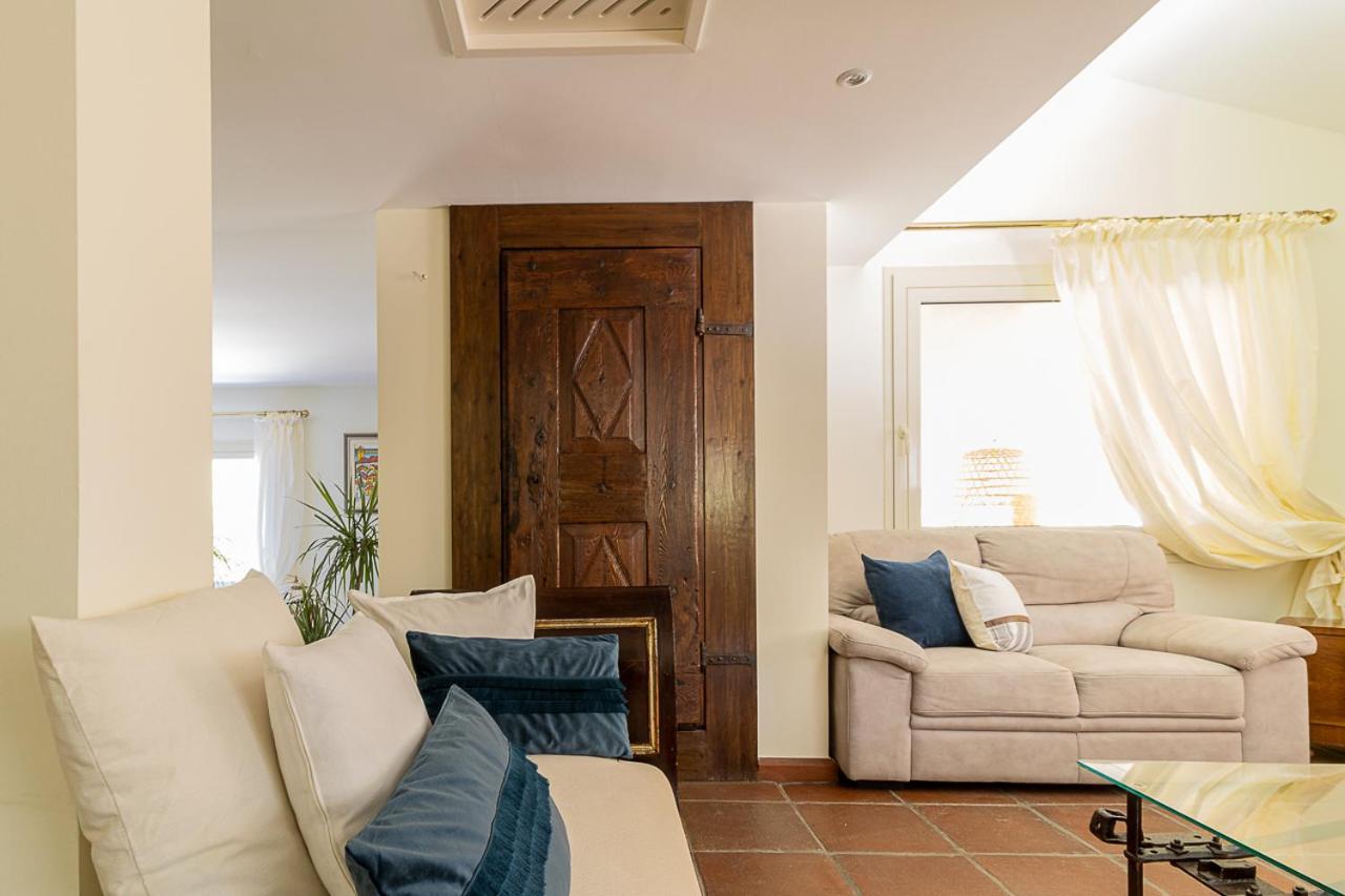 Villa Caterina La Maddalena  Buitenkant foto