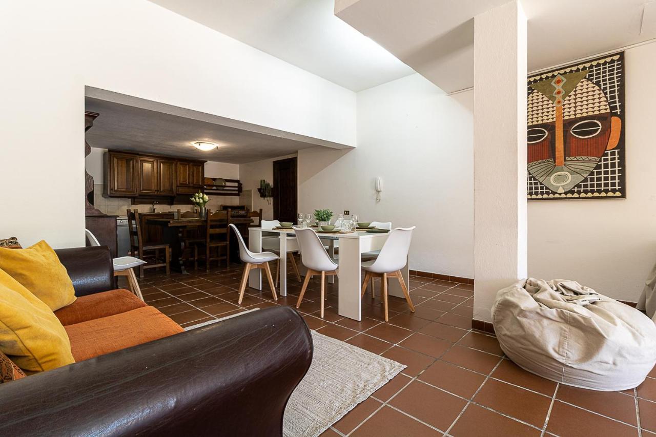 Villa Caterina La Maddalena  Buitenkant foto