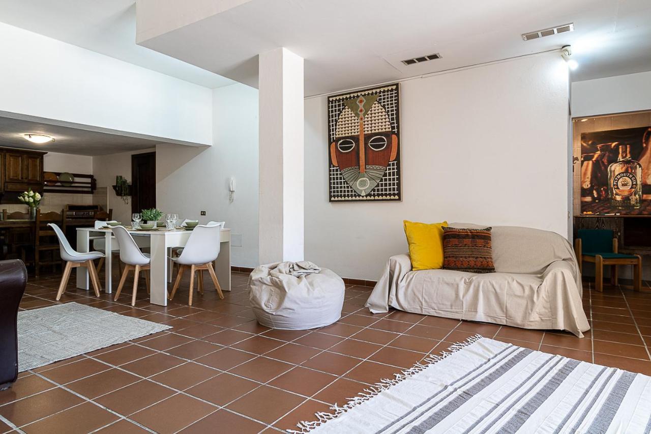 Villa Caterina La Maddalena  Buitenkant foto