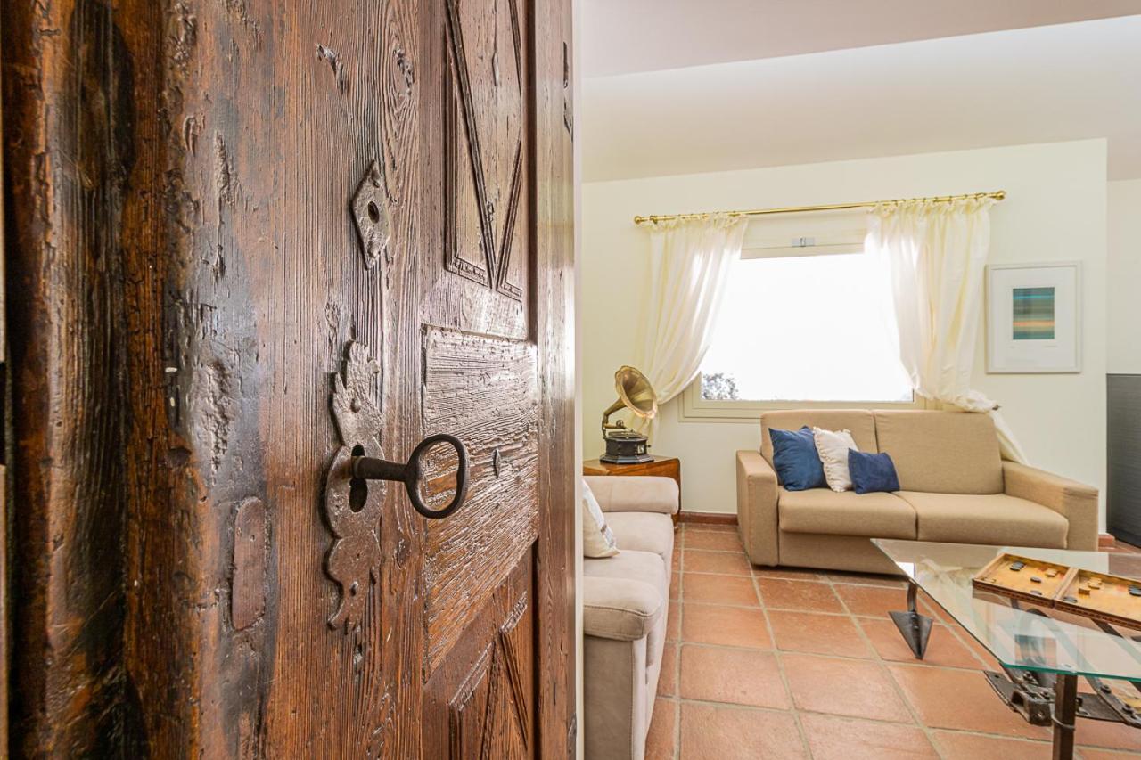 Villa Caterina La Maddalena  Buitenkant foto