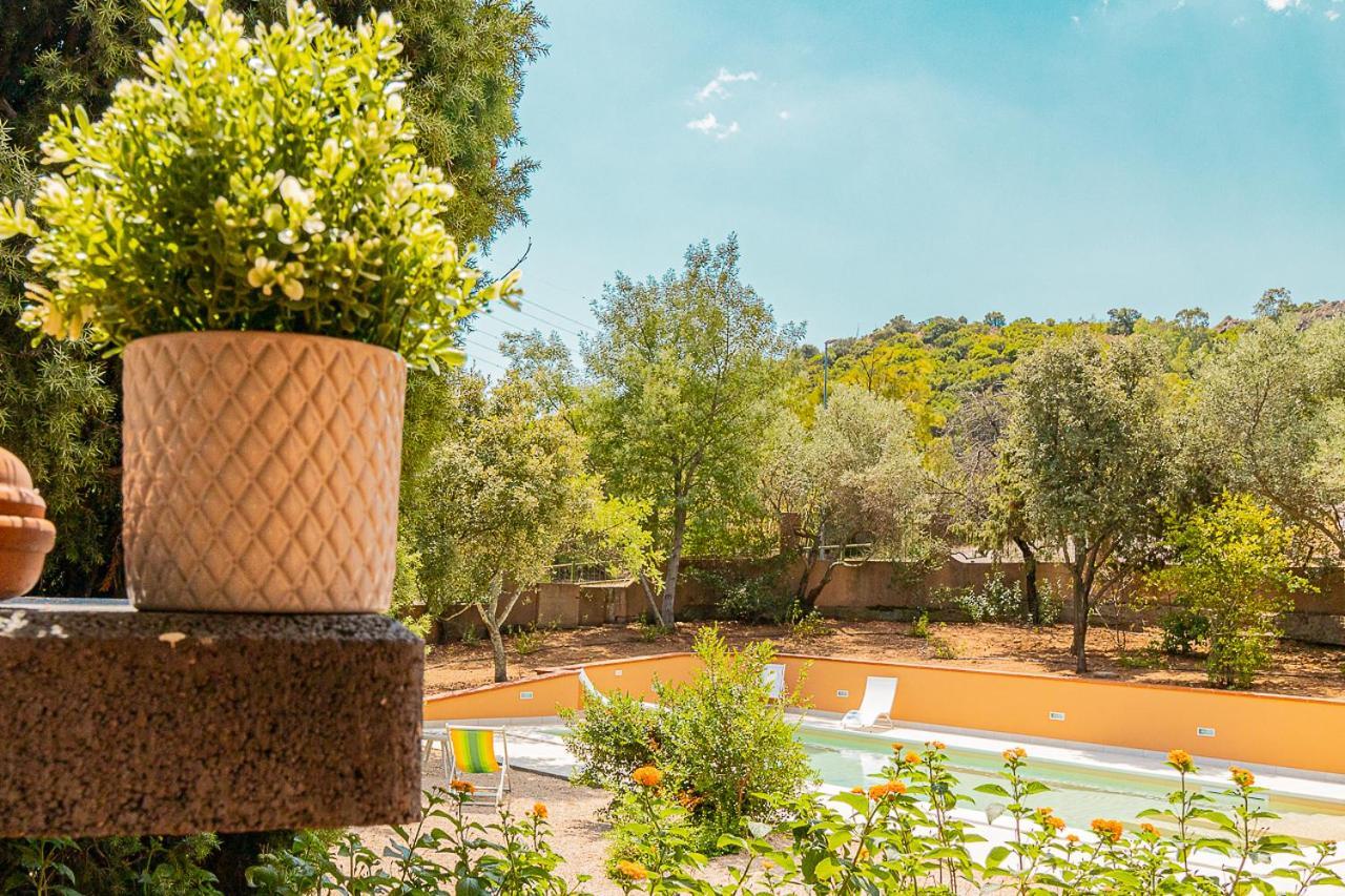 Villa Caterina La Maddalena  Buitenkant foto